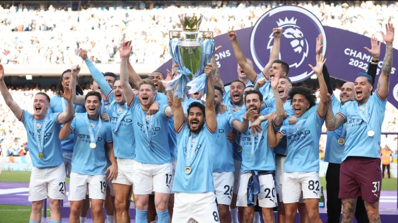 Манчестър Сити вдигна шампионската титла на Англия за трети пореден сезон
