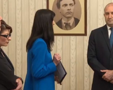 Мария Габриел върна неизпълнен първия мандат