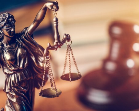 Мъж получи 20 г. за убийството на 1-месечния си син