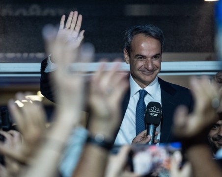 Предсрочни избори в Гърция въпреки победата на Мицотакис