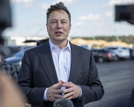 Twitter се превърна в сайт за пиратски филми