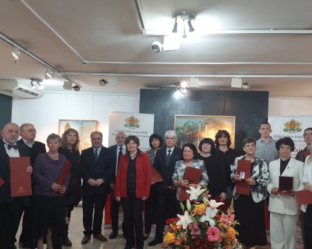 Елена Апостолова от читалище 