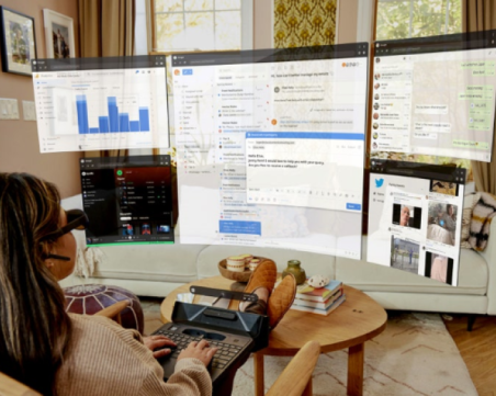 Лаптоп без дисплей - последният технологичен писък на модата в Израел