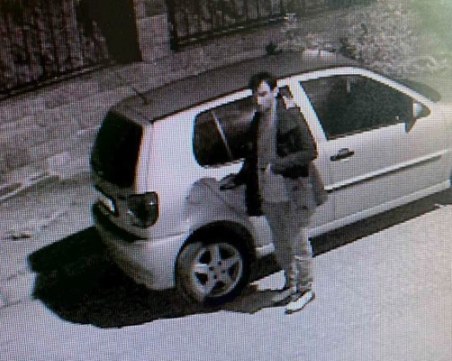 Мъж претараши кола в Труд! Поседял 20 минути вътре, изял и бисквитите на собствениците