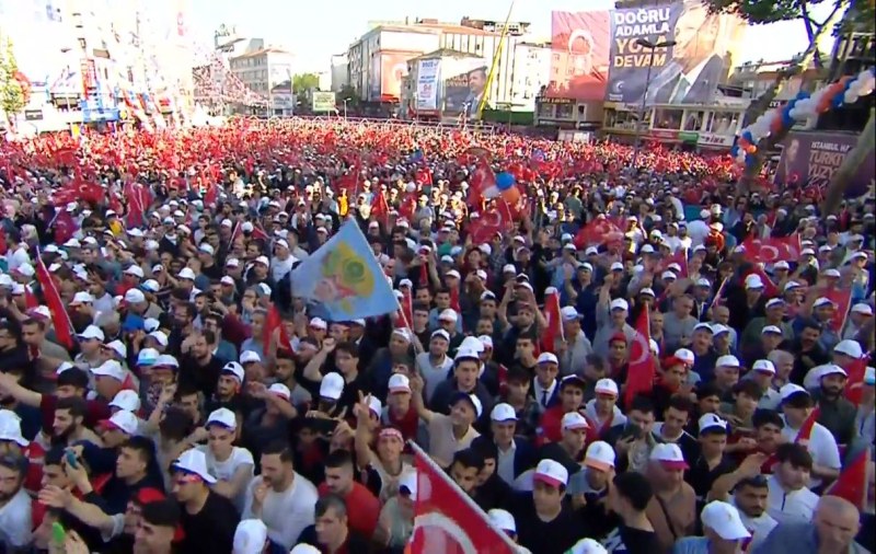 Двамата кандидати за президент на Турция - Реджеп Ердоган и