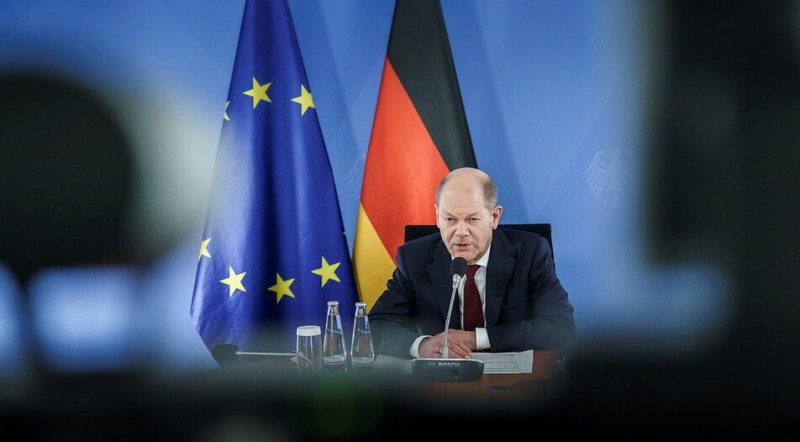 Германия изтегля от Русия стотици свои служители, дипломати и учители