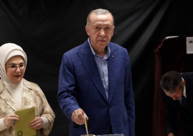 В Турция започна гласуването на втория тур на президентските избори