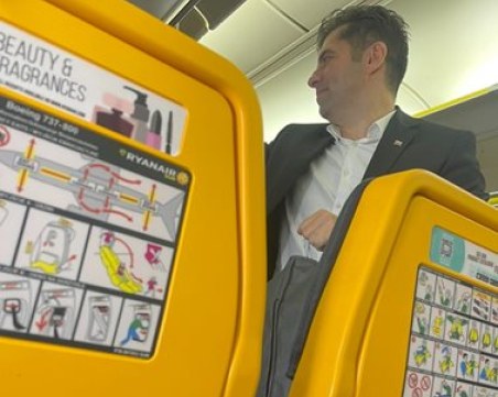 Кирил Петков изненадващо замина в чужбина след скандала със записите