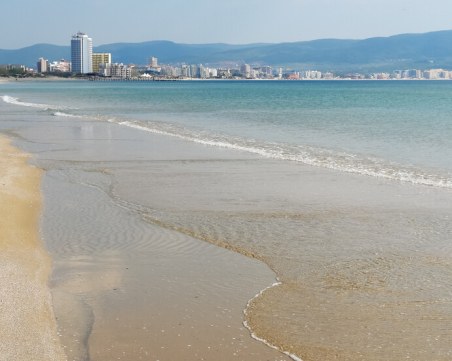 Откриха тяло на мъж на плажа в Слънчев бряг