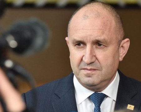 Радев: Службите не са на президента, а на България