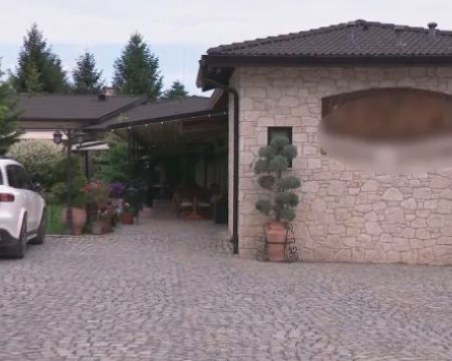 Мащабна спецакция в София, полиция блокира заведение