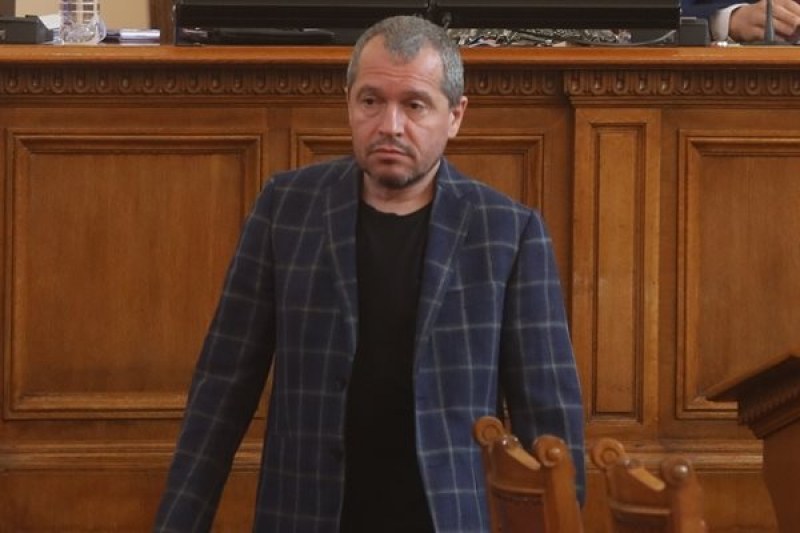 Тошко Йорданов: Това решение на ГЕРБ е слабо и вредно