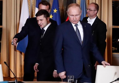 Президентите на Русия и Украйна Владимир Путин и Володимир Зеленски