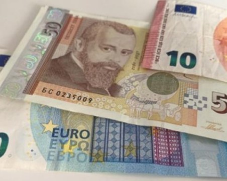 БНБ: България е на финалната права по пътя към еврозоната