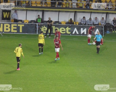 Ботев търси победа от почти месец днес