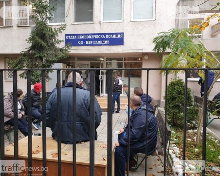 Срам! Разследващ полицай от ОД МВР - Пловдив открадна 26 000 лева - веществени доказателства