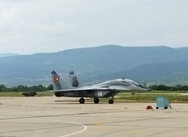 ВВС: Изтребител МиГ-29 с монтирани двигатели от Полша е готов за летене