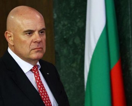 Гешев със становище за отстраняването му: Недопустимо искане, ВСС е с изтекъл мандат