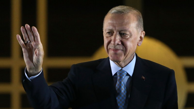 Официално: Ердоган печели президентските избори в Турция с 52% подкрепа