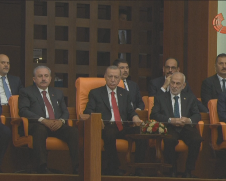 Депутатите в новия парламент на Турция положиха клетва