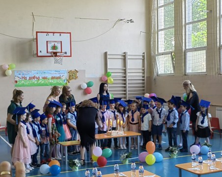 Децата от детска градина ДГ 