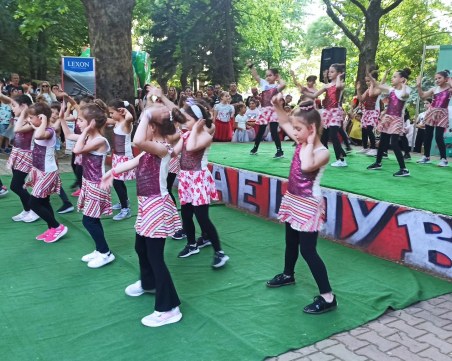 Голям детски празник подари на децата кметът на район „Южен