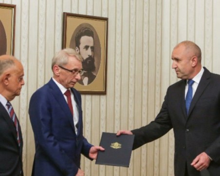 ПП-ДБ се готвят още днес да върнат папката с изпълнен мандат на Радев