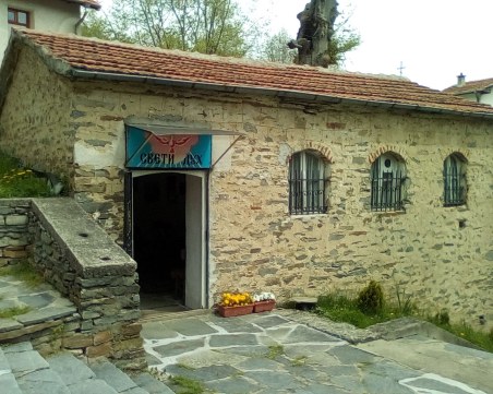 Дедево отбелязва празника Свети дух