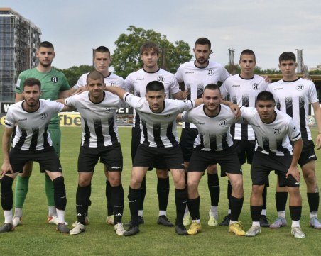 Дубълът на Локо завърши сезона с класическа победа