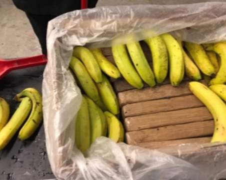 Гръцката полиция откри 161 кг кокаин в контейнери с банани