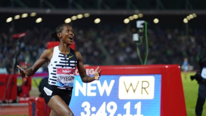 Кенийка счупи световния рекорд по бягане на 1500 метра