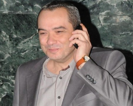 По оперативни данни: Петър Петров - Еврото е заминал за ОАЕ с детето си?