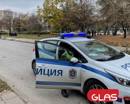 Шофьор умишлено помете млад мъж