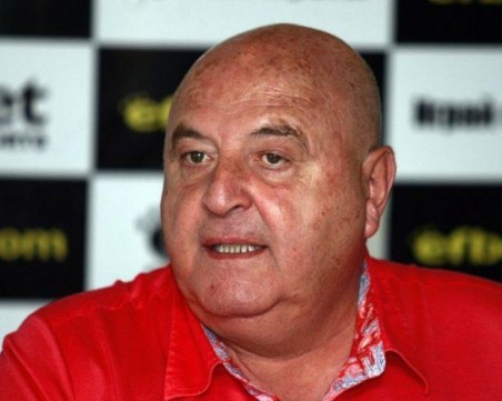 Венци Стефанов жегна Ботев за мача с Арда: Ще гледаме 