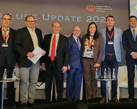 Водещи кардиолози от Европа и САЩ представиха иновации в лечението на сърдечната недостатъчност в Пловдив