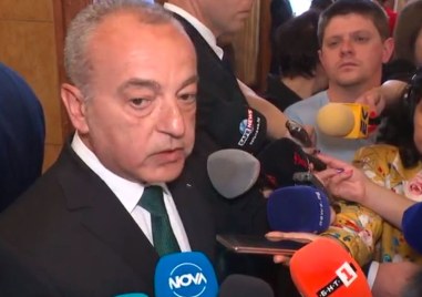 Предаването на управлението ще бъде спокойно Надявам се да има