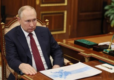 Руският президент Владимир Путин награди днес президента на босненската Република
