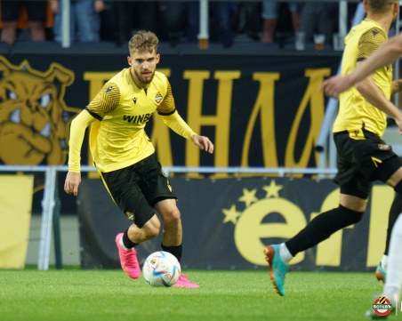 Халф на Ботев получи повиквателна за младежкия национален отбор