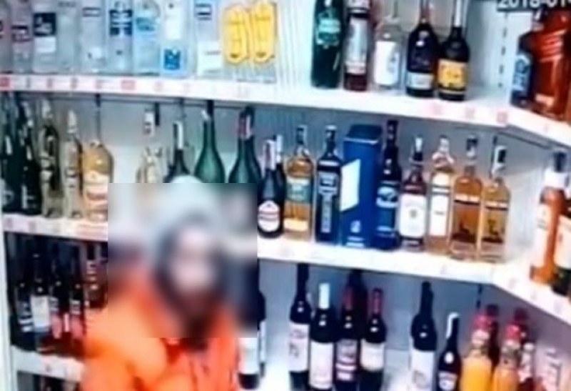 Разобличиха двама рецидивисти в кражба на скъпи алкохоли в Кършияка