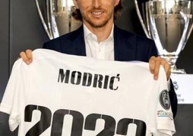 Лука Модрич вече е подписал нов договор с Реал Мадрид