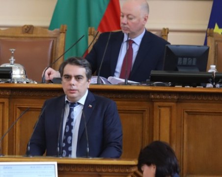Асен Василев: В хазната има над 10 млрд. лева, бюджетът ще бъде според тях
