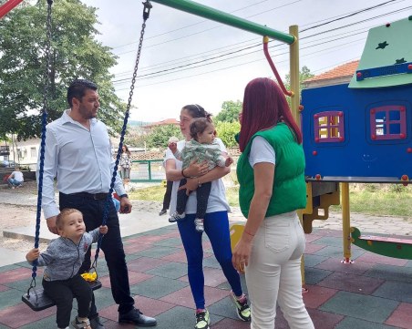 Кметът Павел Михайлов провери ремонтите в Първенец и Брестовица