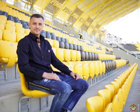 Обявиха двама от щаба на Генчев