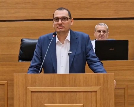 Слави Георгиев: Зико е ползвал 18 месеца отпуск и болничен от началото на мандата си