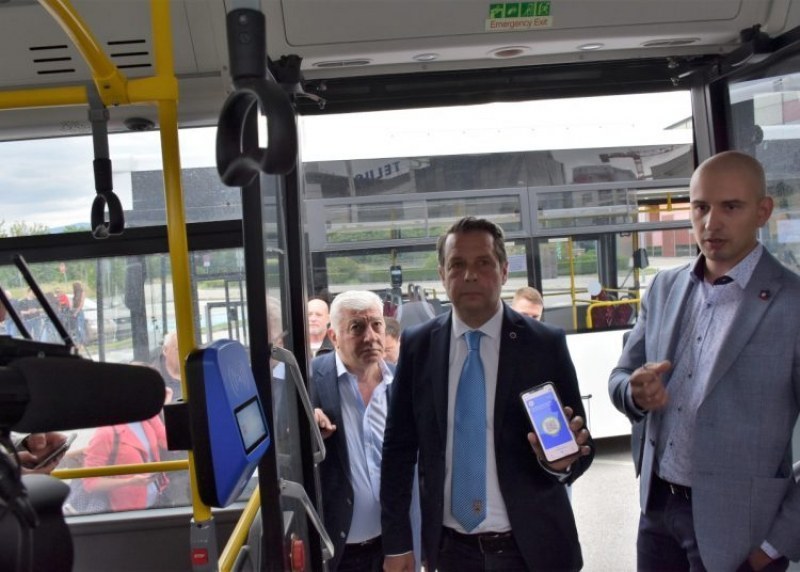 Община Пловдив остана без пари за системата за Синя зона и автобусите – какво следва?