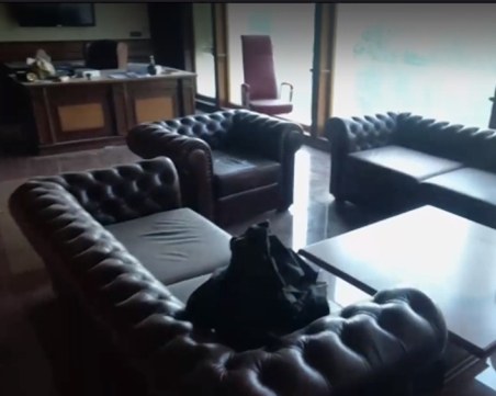 Тайнствен апартамент със сауна и джакузи в болница 