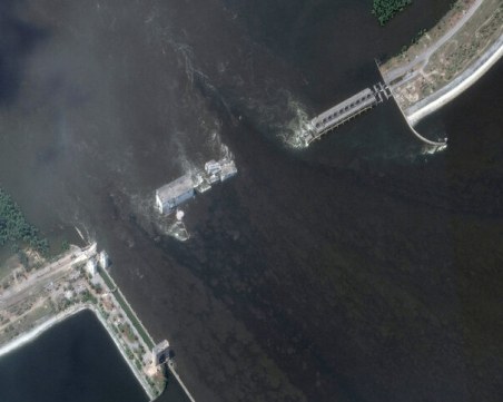 Норвежки сеизмологичен институт е засякъл два взрива в стената на язовир Каховка