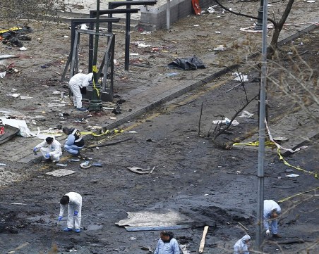 Петима загинаха при взрив в ракетен завод в Анкара