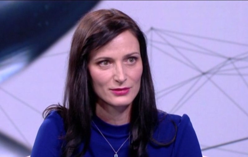 Мария Габриел: България не е параван - решенията се вземат тук