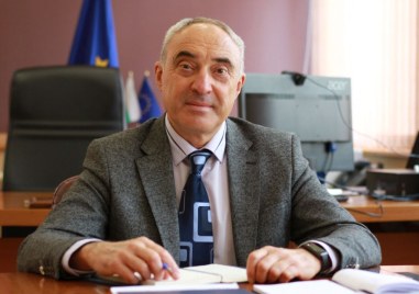 Областният управител на Пловдив Ангел Стоев е подал оставка от